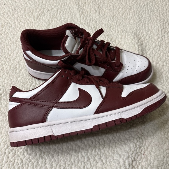 Nike Burgundy and White Women's Sneakers - Picture 3 of 5